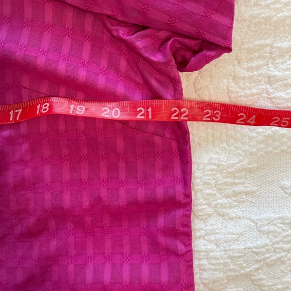 Coldwater Creek Women’s size XL bright pink button up long sleeve and rolled up - Picture 5 of 7